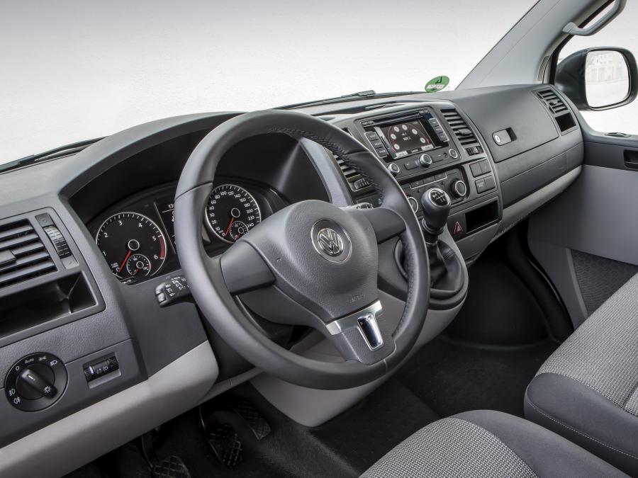  Volkswagen Transporter Van BlueMotion 2011 года  (фото 10 из 11)